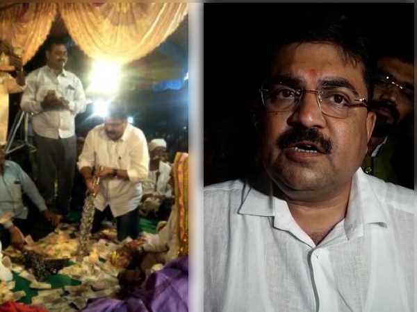 BJP MLA Arvind Raiyani Video viral, when he hits himself by iron chain BJP MLA Arvind Raiyani Video viral, when he hits himself by iron chain