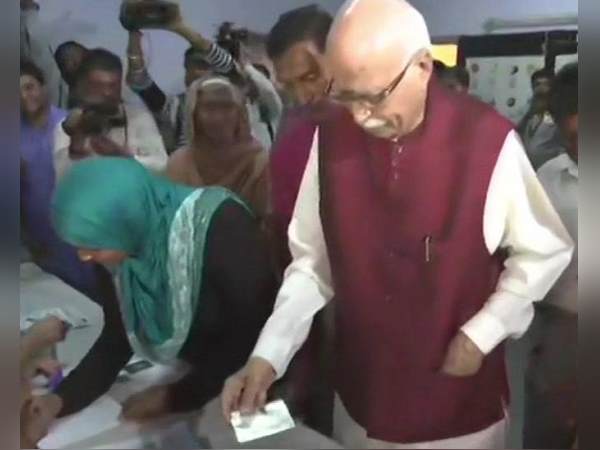 लालकृष्ण आडवाणी समेत ये नेता 6 बार सांसद रहे
