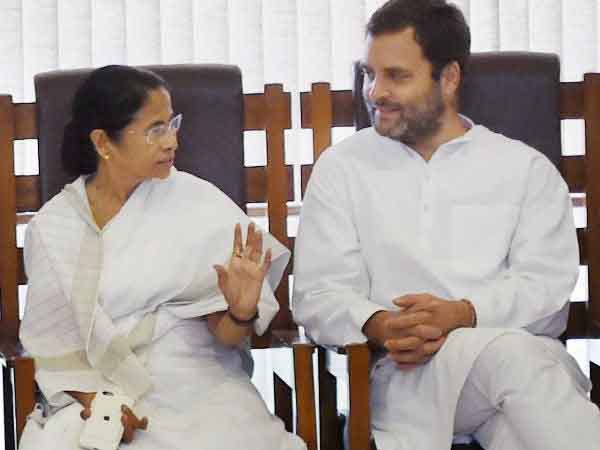 दीदी के कांग्रेस से रिश्ते नरम फिर ये तल्ख़ी क्यों?