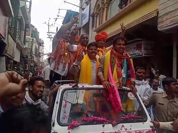 पुलिस ने शांत कराया मामला