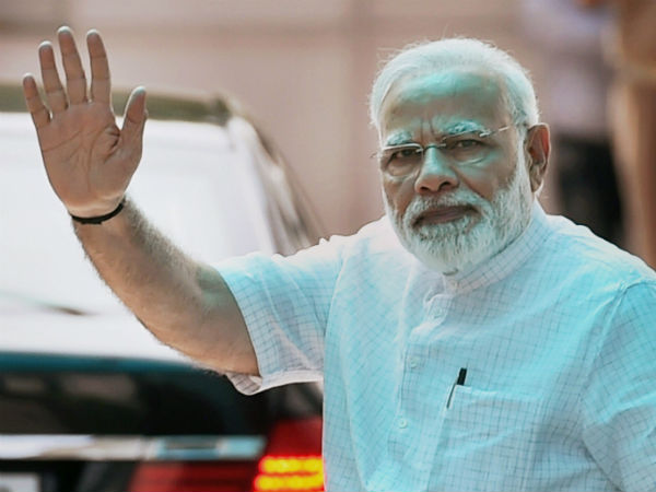 इस एक्टर ने पीएम मोदी से पूछे सुलगते सवाल, अखिलेश-मायावती को भी दी नसीहत इस एक्टर ने पीएम मोदी से पूछे सुलगते सवाल, अखिलेश-मायावती को भी दी नसीहत