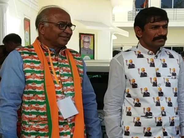 माेदी जैकेट की रेट नहीं रखती मायने
