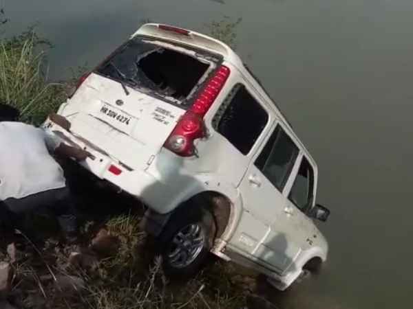 Scorpio car collapses in Gung Canal, 3 youth died in Muzaffarnagar Scorpio car collapses in Gung Canal, 3 youth died in Muzaffarnagar
