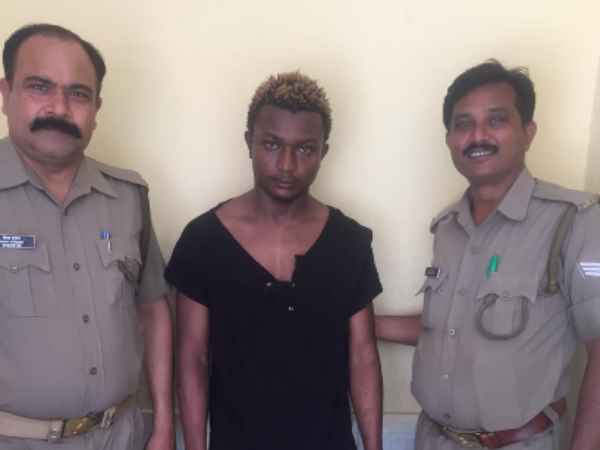 Nigerian citizen arrested for assault and assault with student Nigerian citizen arrested for assault and assault with student