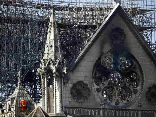notre -dame-100 notre -dame-100
