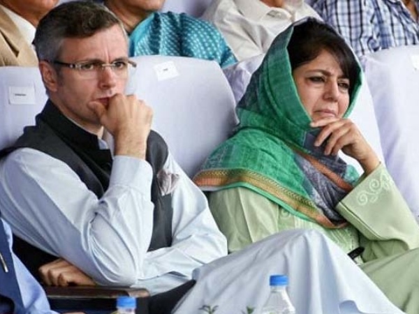 PIL seeks ban on Abdullahs & Mehbooba Mufti from contesting 2019 Lok Sabha Elections PIL seeks ban on Abdullahs & Mehbooba Mufti from contesting 2019 Lok Sabha Elections