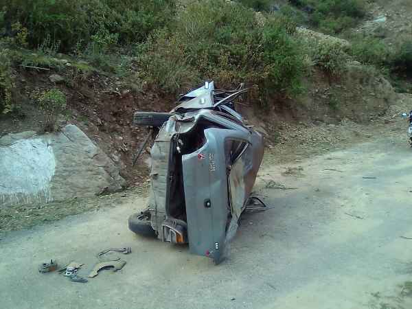 Three people died in road accident in Pauri Three people died in road accident in Pauri