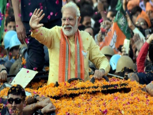 PM Narendra Modi arrived in Varanasi on Thursday to fill the nomination, this is the full program PM Narendra Modi arrived in Varanasi on Thursday to fill the nomination, this is the full program