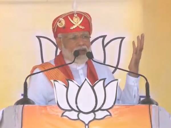 श्रीलंका में हुए सीरिय बम धमाके पर पीएम मोदी ने क्या कहा?