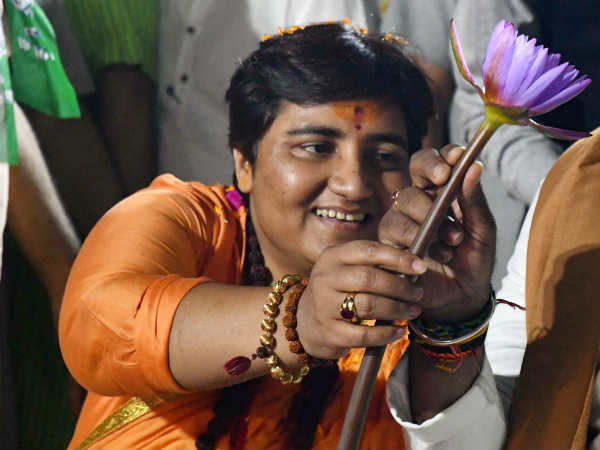 विवादित ढांचे को लेकर साध्वी प्रज्ञा ने दिया था ये बयान