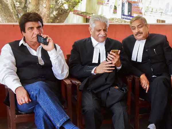 हजरतगंज थाने में दर्ज हुआ है मुकदमा