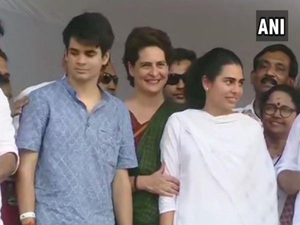 उन्होंने मेरे साथ सॉकर (फुटबॉल) का वर्ल्ड कप भी देखा था।