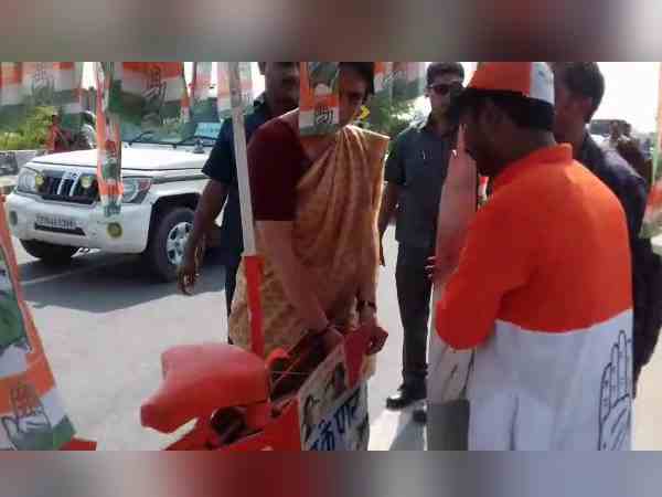 राहुल को जिताने के लिए प्रियंका कर रहीं मेहनत