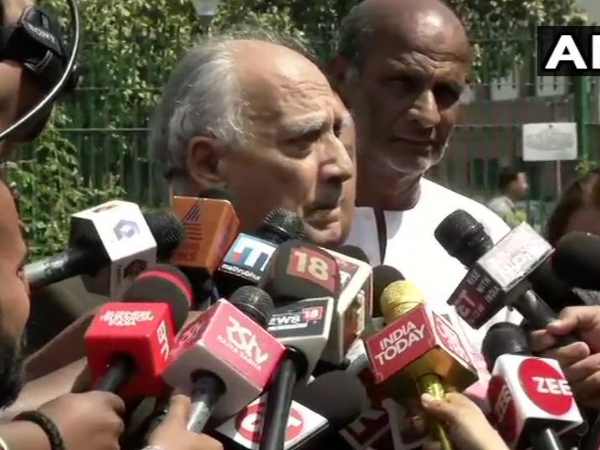 सुप्रीम कोर्ट के फैसले से खुश: शौरी