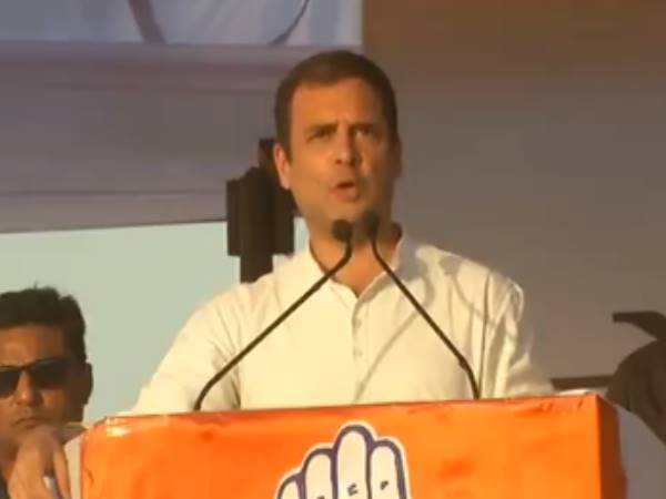 विमान में खराबी के चलते लेट हुए राहुल