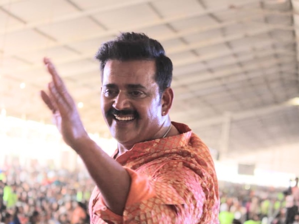 रवि किशन की शादी प्रीति से हुई है