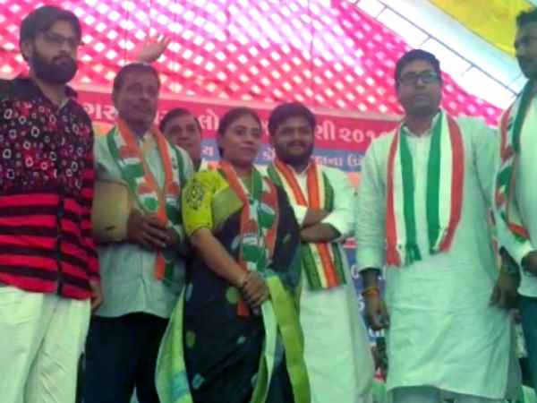 Cricketer Ravindra Jadeja sister and father joined Congress Cricketer Ravindra Jadeja sister and father joined Congress