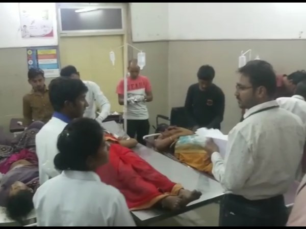 six month old son death in Road accident in Damoh MP six month old son death in Road accident in Damoh MP