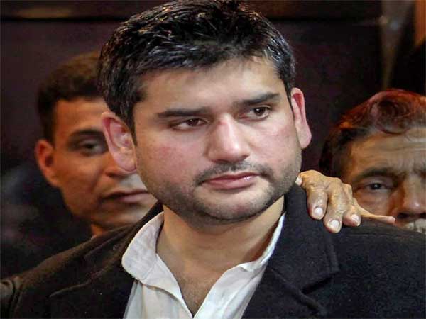 रोहित की मां ने लगाए गंभीर आरोप