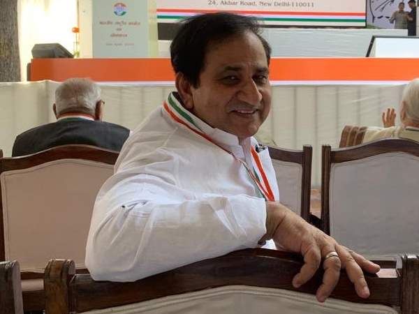 बिहार के महागठबंधन में दरार, आरजेडी विधायक ने कांग्रेस उम्मीदवार के खिलाफ फूंका बिगुल बिहार के महागठबंधन में दरार, आरजेडी विधायक ने कांग्रेस उम्मीदवार के खिलाफ फूंका बिगुल