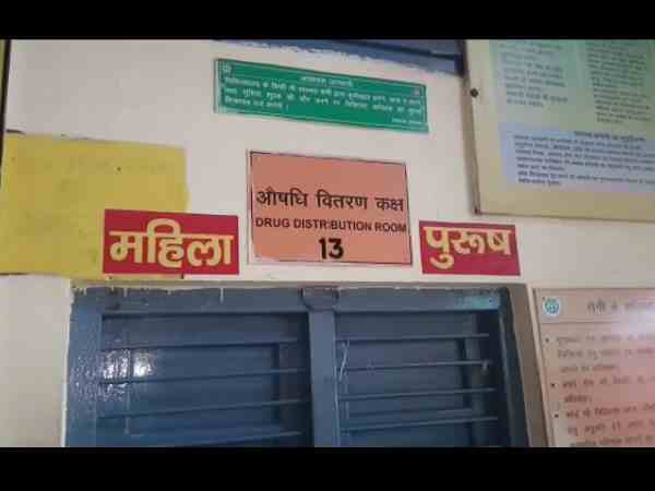 डॉक्टरों के केबिन बंद
