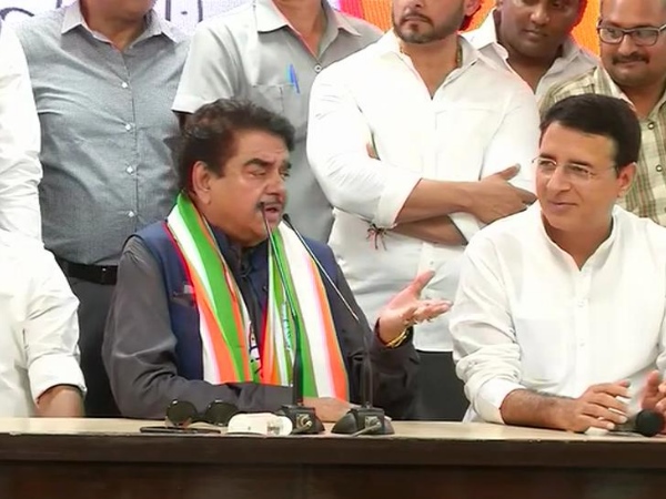 गोहिल को बिहार में बीजेपी की बैकबोन बता दिया