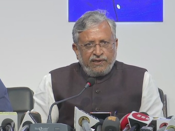 Sushil Modi says Lalu Approached Jaitley, Offered to Topple Nitish Government in bihar Sushil Modi says Lalu Approached Jaitley, Offered to Topple Nitish Government in bihar