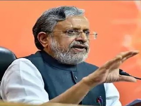 सुशील मोदी ने भी दी थी मानहानि का मुकदमा दर्ज कराने की चेतावनी