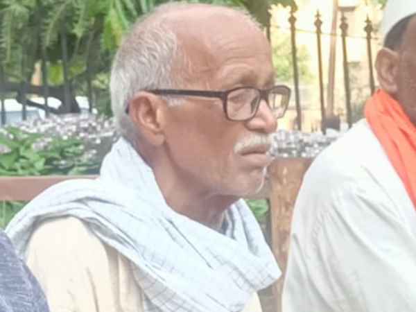 15 साल से जारी था वारंट