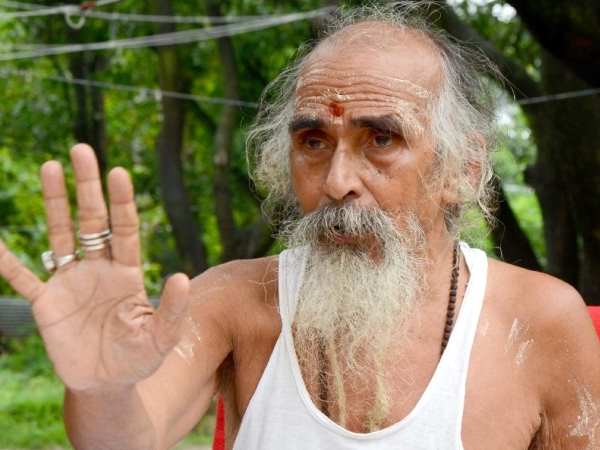 Saint on fast for ganga river Saint on fast for ganga river