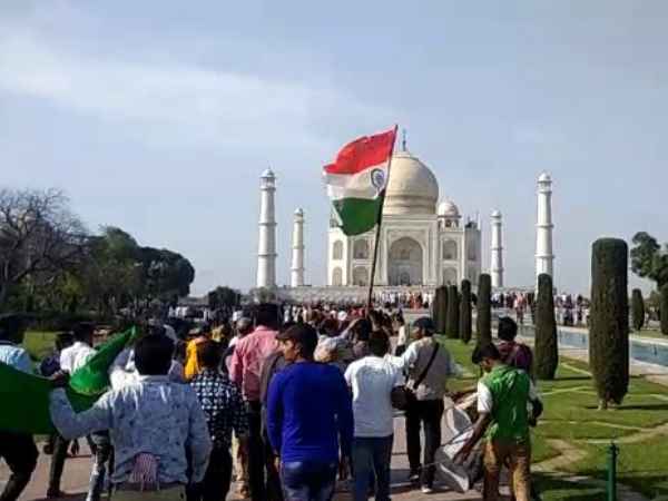 लगे पाकिस्तना जिंदाबाद के नारे