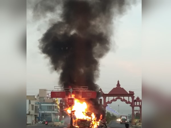 truck catches fire during cross the speed breaker in ujjain truck catches fire during cross the speed breaker in ujjain