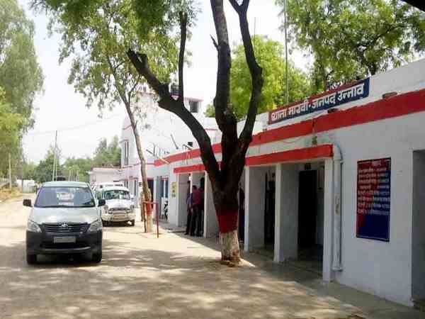 daughter burnt herself for insulting her father daughter burnt herself for insulting her father