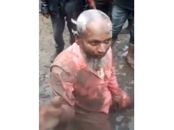जान का भीख मांग रहा था शौकत अली