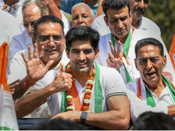 राहुल मैच देखने आते थे