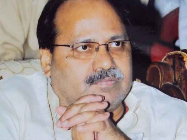 गठबंधन प्रत्याशी पर बोला हमला
