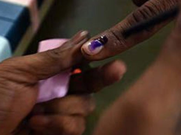 Chhattisgarh: polling official at polling booth in Kanker dies of heart attack Chhattisgarh: polling official at polling booth in Kanker dies of heart attack