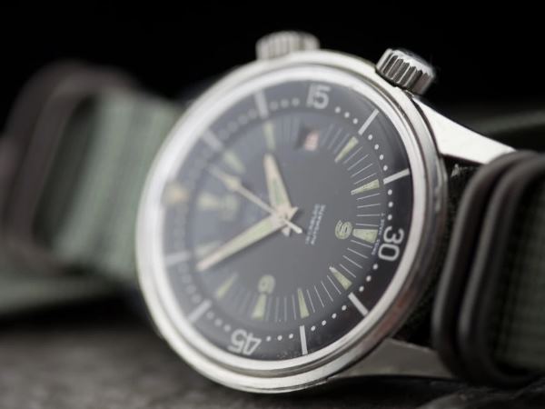 this big company gifts wristwatches to its workers, but they expected jewellery, home instead this big company gifts wristwatches to its workers, but they expected jewellery, home instead