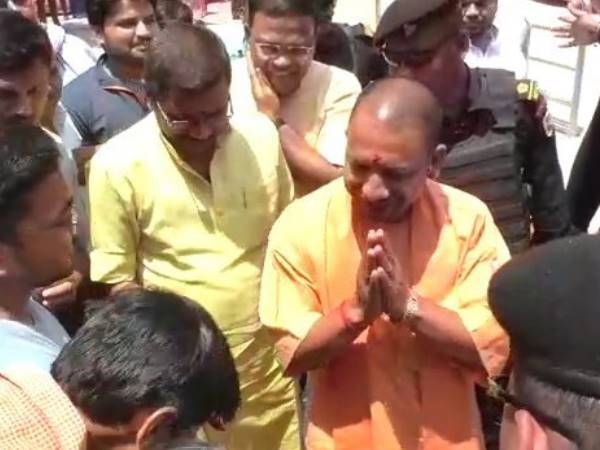 गड़वाघाट आश्रम आते रहे हैं कई दिग्गज नेता