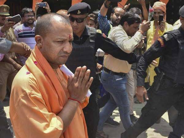 तो क्या मठ की पकड़ ढीली हो रही!