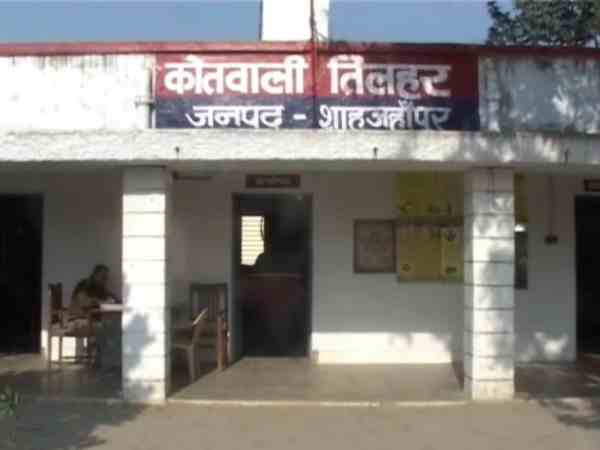 केला खाया, कोल्ड-ड्रिंग पिलाई