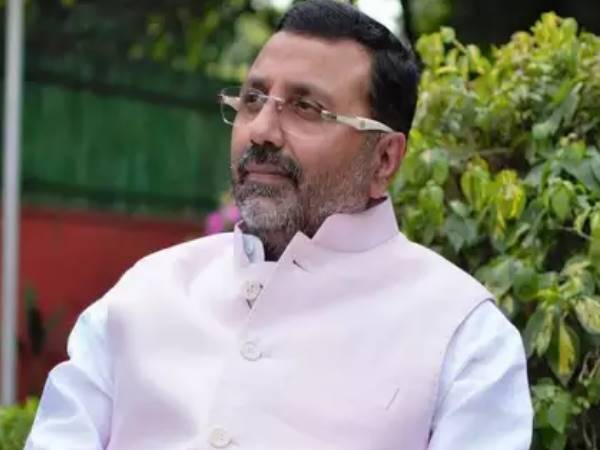गोड्डा में निशिकांत की राह में प्रदीप यादव का कांटा