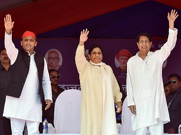 अखिलेश यादव ने कसा भाजपा पर तंज