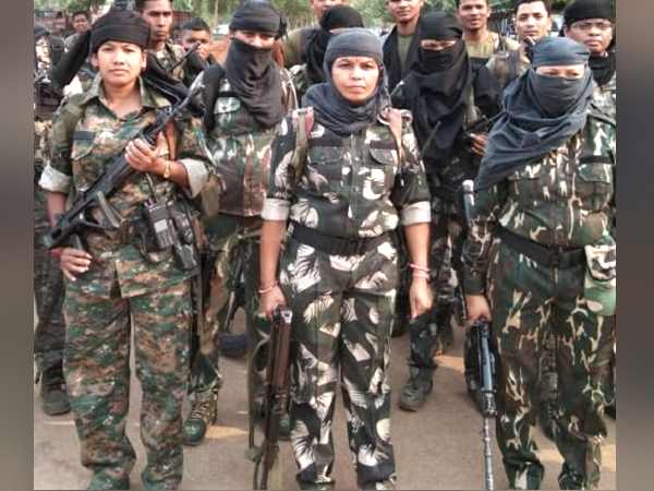 अपनों को खोने के गम, जुनून और नक्सलियों के खिलाफ आक्रोश