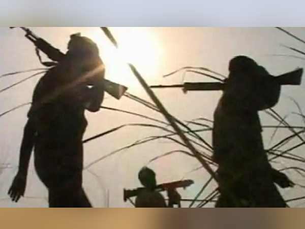 30 भर्तियों के लिए 10 महिला नक्सलियों ने सरेंडर किया