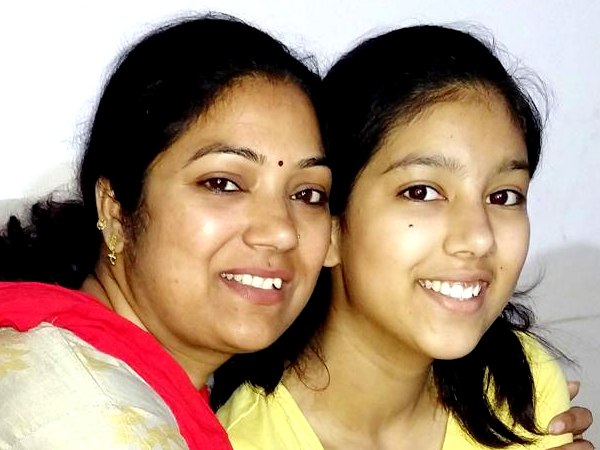 पहले दिया EXAM, फिर अपने पिता-भाई को दी मुखाग्नि