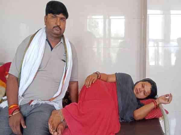 a woman gave birth to baby on the hospital floor a woman gave birth to baby on the hospital floor