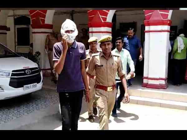 son and father brutally killed his sasur son and father brutally killed his sasur