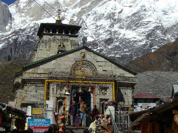 आदि शंकराचार्य ने इसका निर्माण कराया