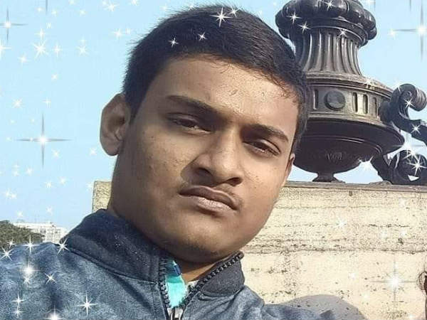 ट्वीट का जवाब न मिलने पर नाम के आगे से हटाया चौकीदार